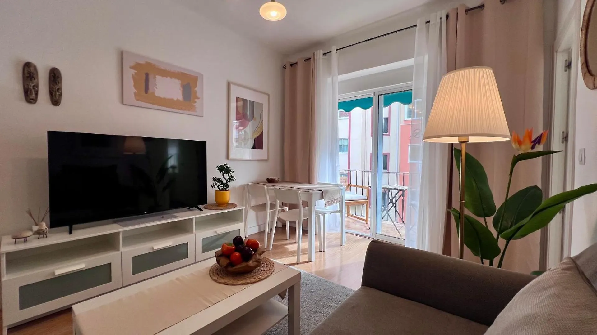 Super Comfy And Homey 4Br Apartment Peachy Stays Málaga Spanien